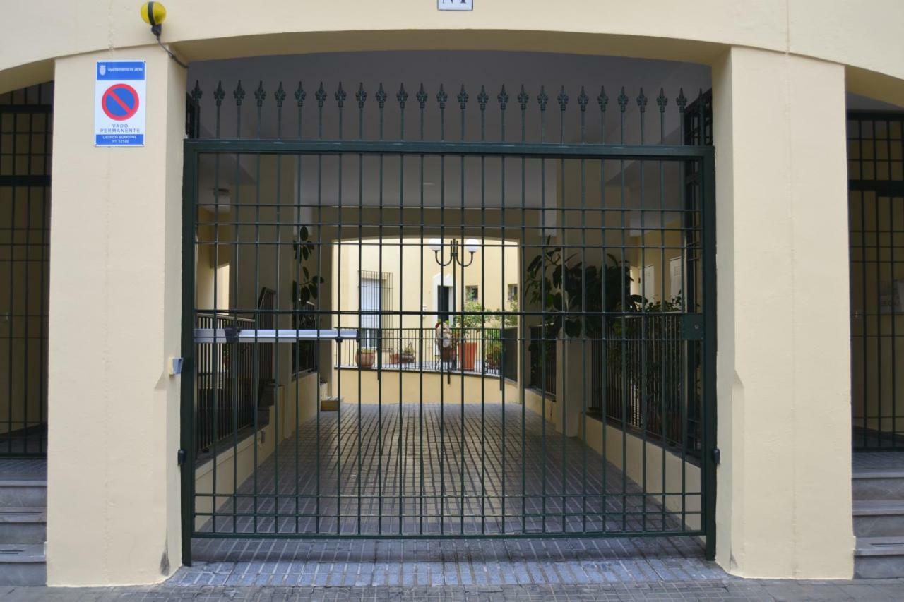 Sherryflat Alcazar - Parking Jerez de la Frontera Extérieur photo